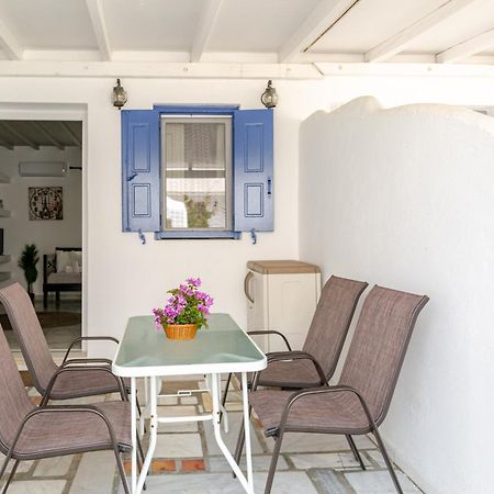 Elenitas Beach House In Ornos Exteriér fotografie