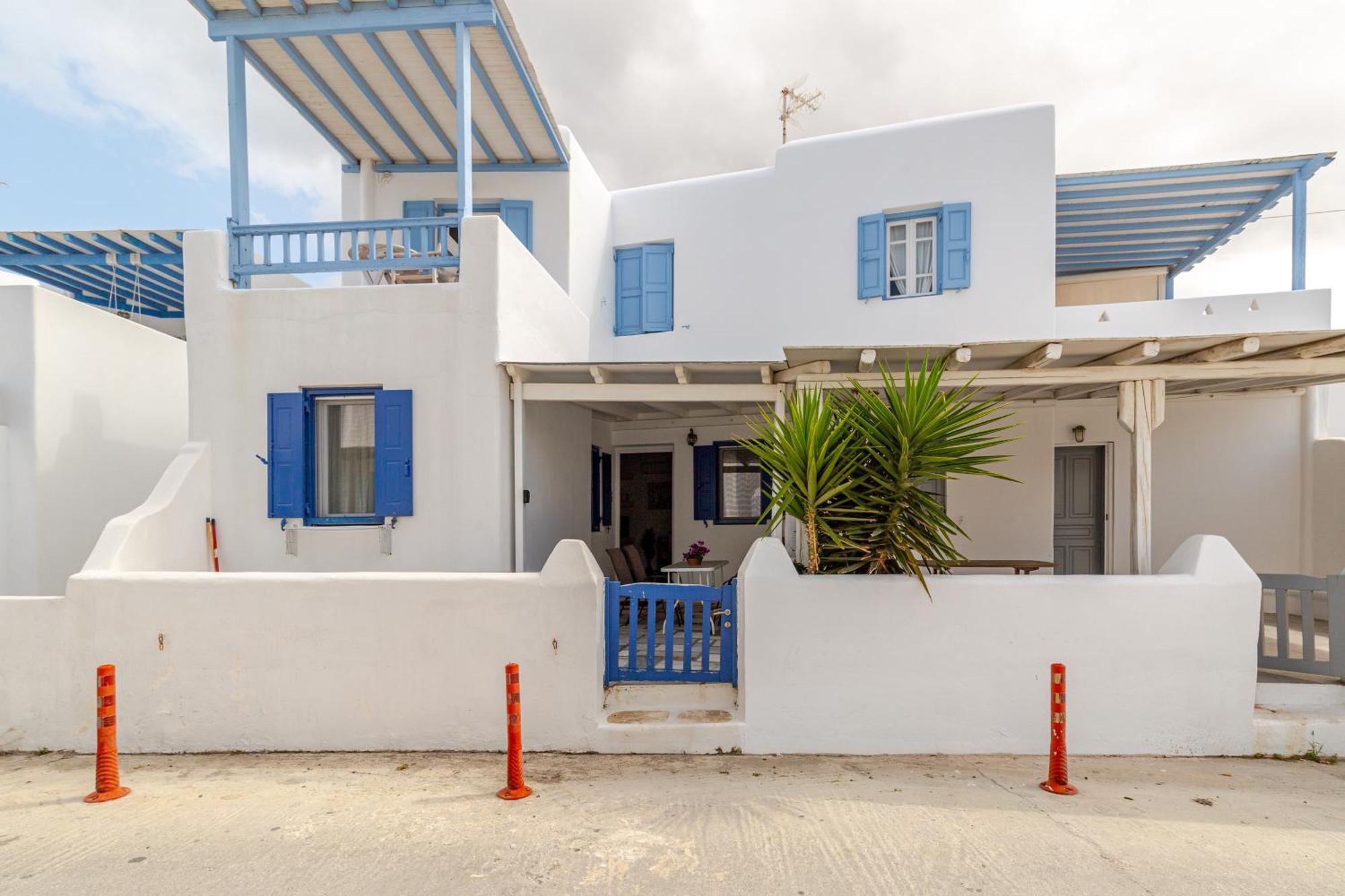 Elenitas Beach House In Ornos Exteriér fotografie
